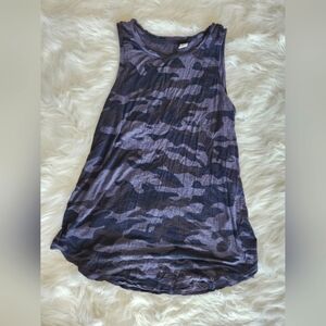S gray camouflage tank Old Navy
